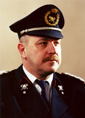 Patrik Dauwe in uniform van luitenant
